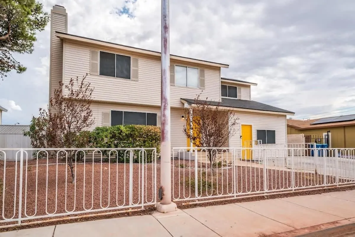 Luxury Living Just Steps From The Strip Villa Las Vegas 0*,  United States
