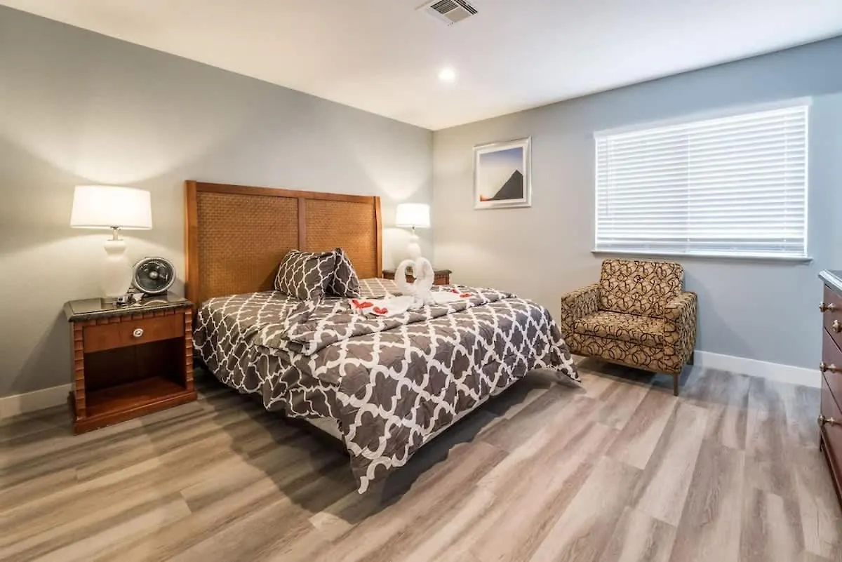 Luxury Living Just Steps From The Strip Villa Las Vegas United States